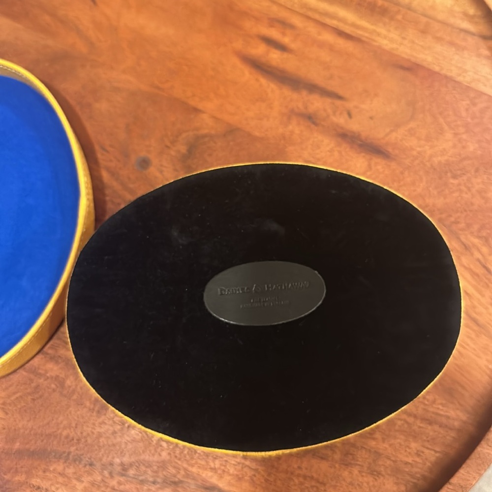 NEW🤩 RARE DAINES &  HATHAWAY HANDMADE FINE LEATHER LIDDED BOX WITH SUEDE LINING - Picture 3 of 7